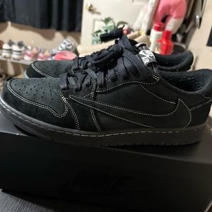 Travis scott Jordan one “phantom” size 13